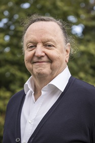 Dr. Cesary J. Krüger